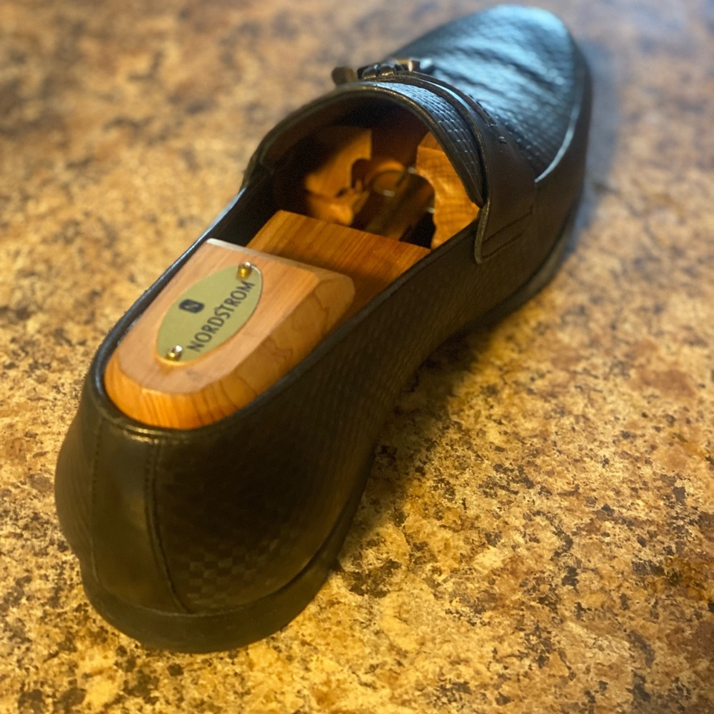 Men's Black Loafer - Picture 2 of 8